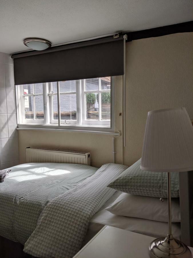 The Kings Head Hotel Бексли Екстериор снимка